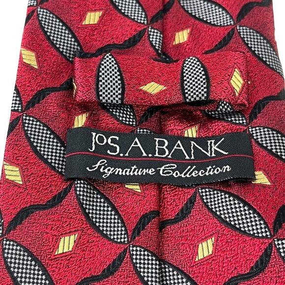 Jos A Bank Signature Collection Mens Red Neck Tie Necktie Silk Italy 4" Wide - Picture 16 of 16